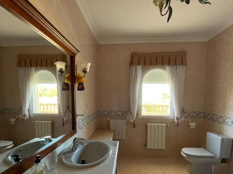 Villa de 7 dormitorios en Alfaz del Pi, Costa Blanca — foto 29 de 30