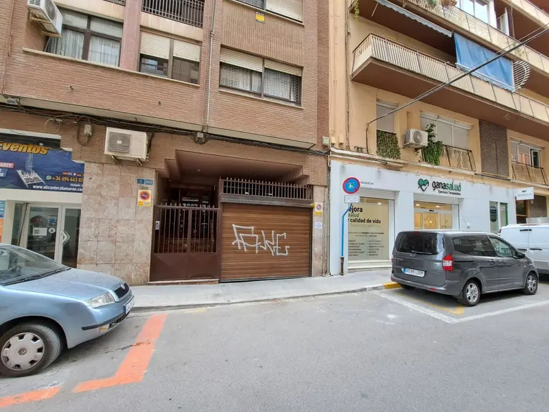 Garage in Alicante, Costa Blanca — photo 9 of 12