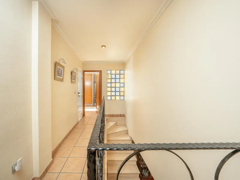 Maison mitoyenne avec 5 chambres à Daya Nueva, Costa Blanca — photo 21 sur 30