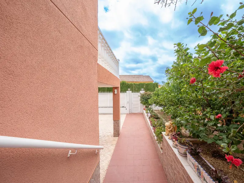 Villa de 5 dormitorios en La Nucía, Costa Blanca — foto 20 de 30
