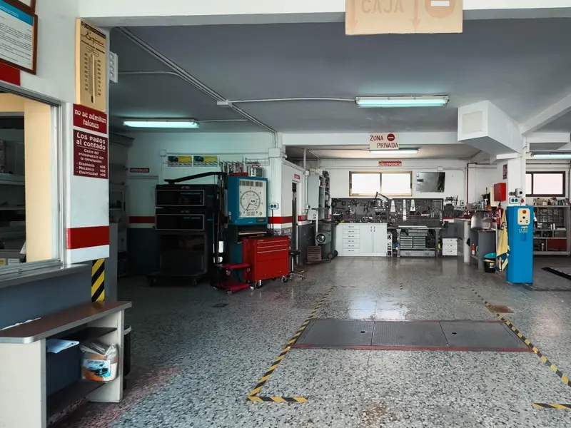 Local comercial en Benidorm, Costa Blanca — foto 17 de 27