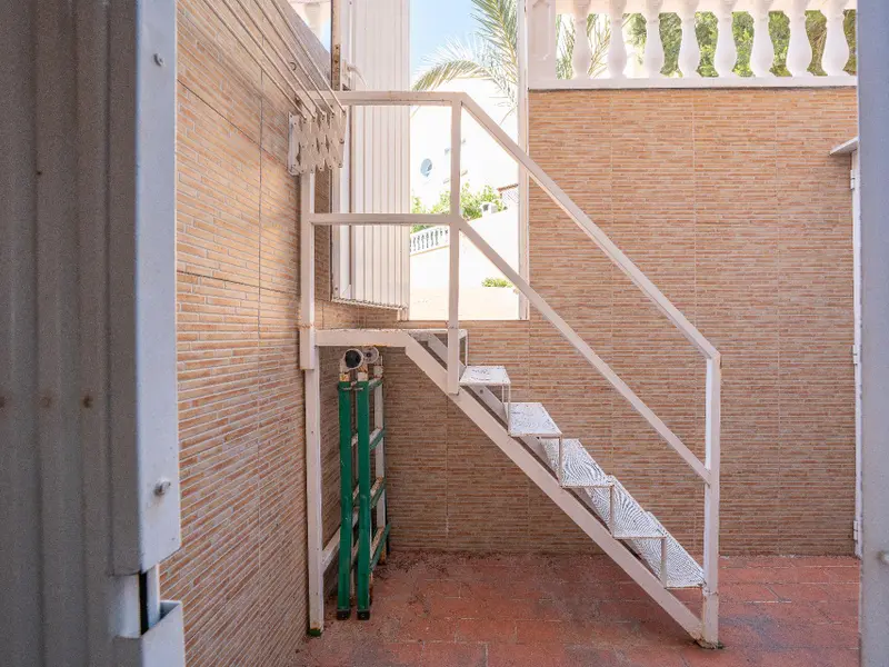 Bungalow de 2 dormitorios en Desconocido, Costa Blanca — foto 14 de 30