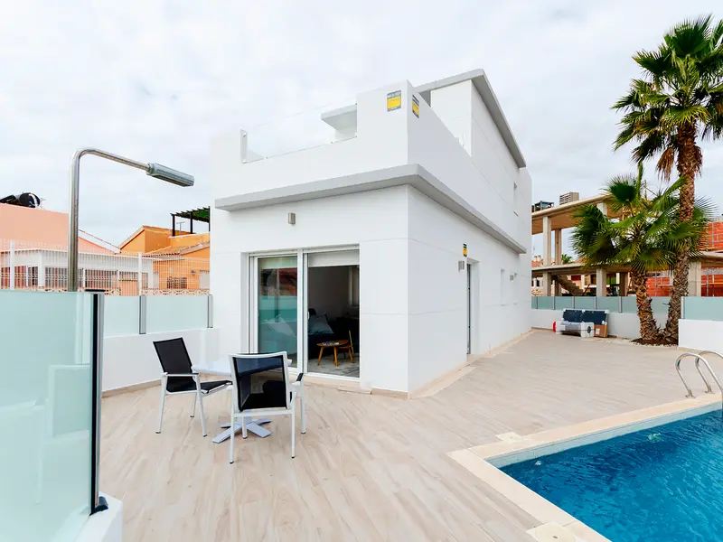 Chalet independiente en Torrevieja, Costa Blanca