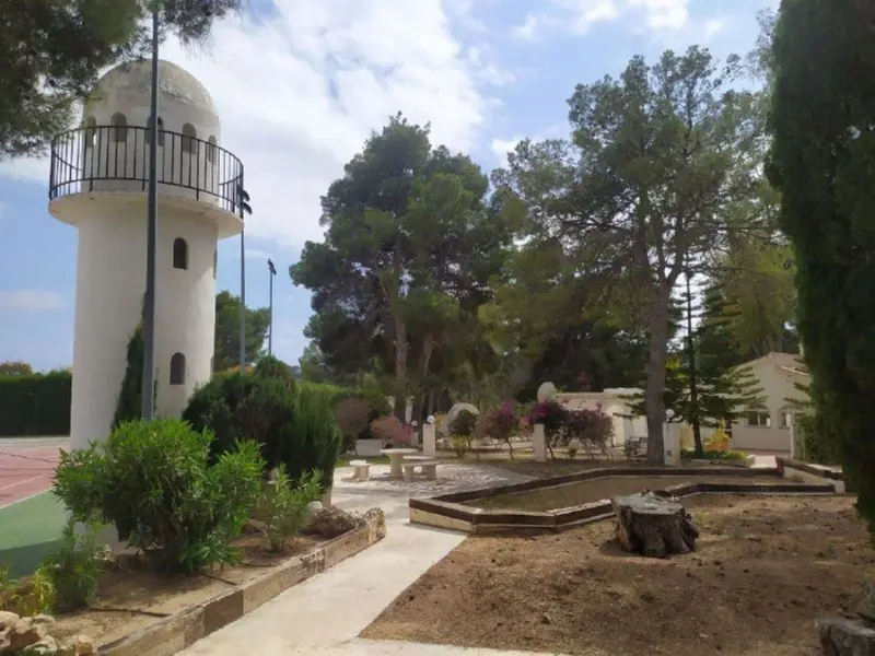 Bedrijfsruimte in Alfaz del Pi, Costa Blanca — foto 11 van 13