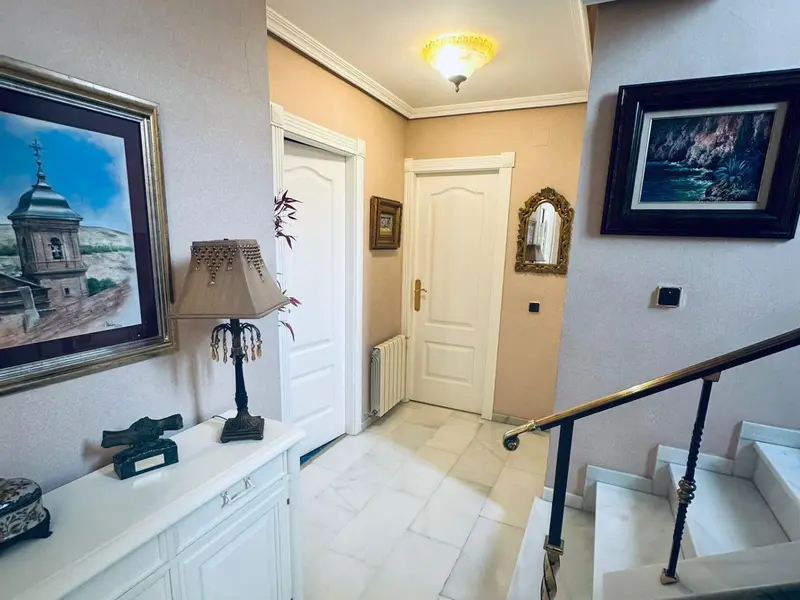 Villa de 4 dormitorios en Benidorm, Costa Blanca — foto 15 de 26