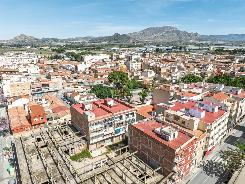 شقة de 4 dormitorios en Monforte del Cid, Costa Blanca — صورة 2 من 19