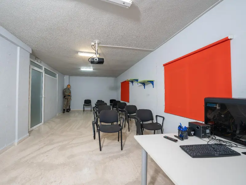 Gewerbe mit 1 Schlafzimmern in Alicante, Costa Blanca — Foto 6 von 15