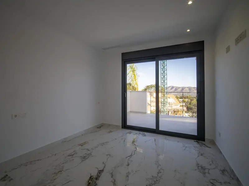 Villa de 3 dormitorios en La Nucía, Costa Blanca — foto 29 de 30