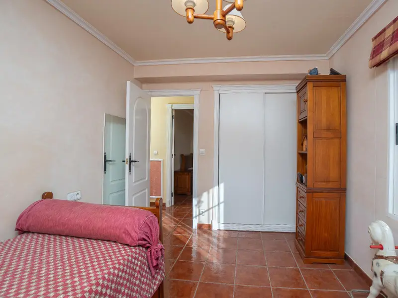Villa with 3 bedrooms in Elche, Costa Blanca — photo 17 of 30
