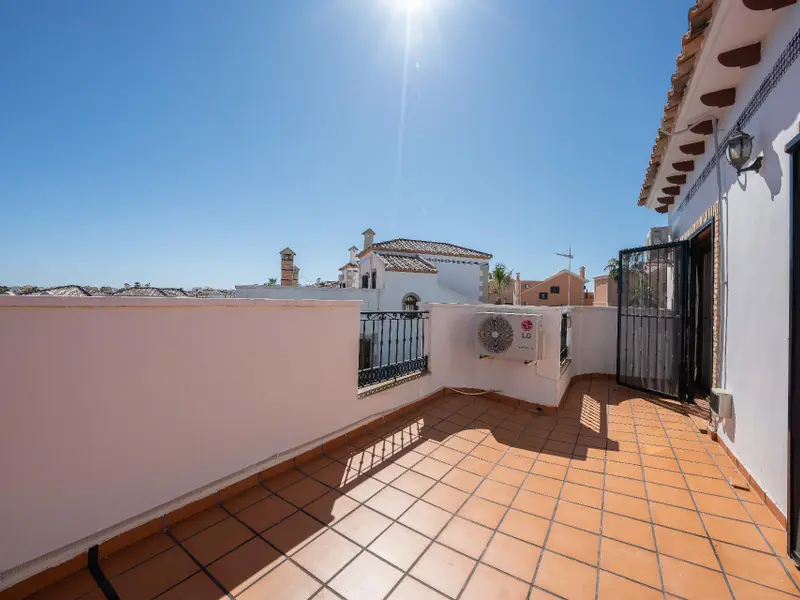 Villa de 6 dormitorios en Algorfa, Costa Blanca — foto 22 de 30