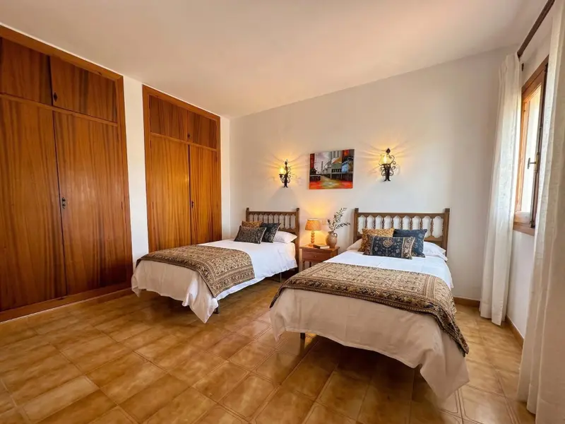 Villa de 4 dormitorios en Calpe, Costa Blanca — foto 10 de 24