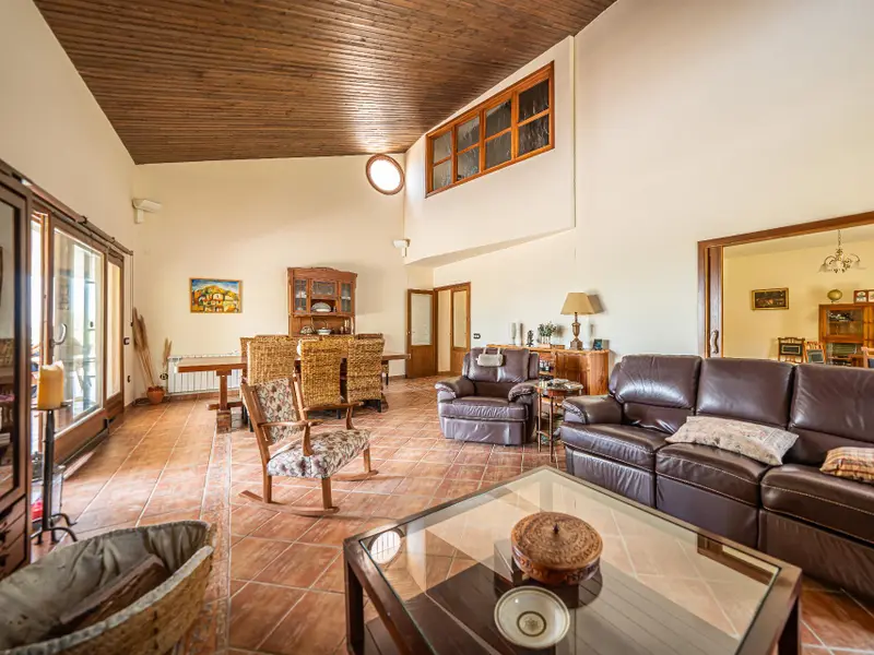 Apartamento de 4 dormitorios en Desconocido, Costa Blanca — foto 4 de 30