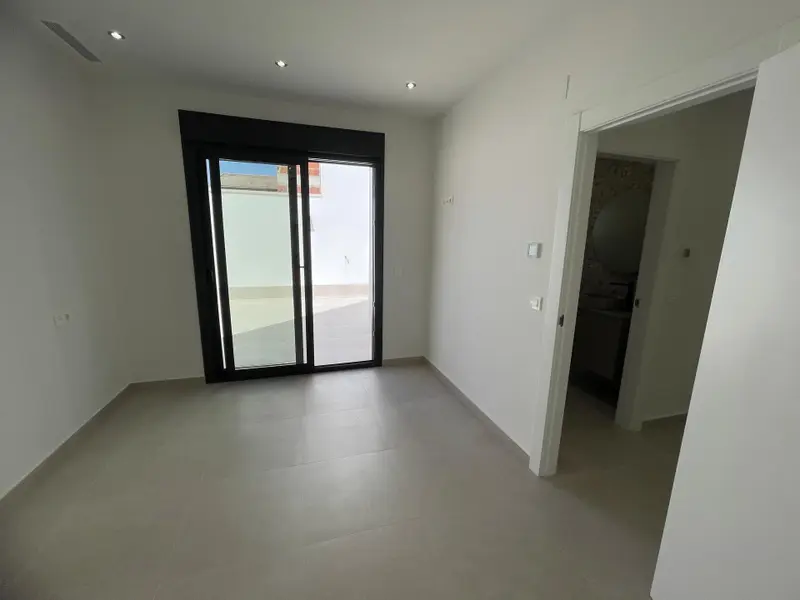 Villa de 3 dormitorios en Almoradí, Costa Blanca — foto 16 de 30