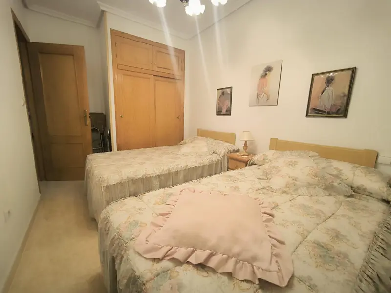 Apartamento de 2 dormitorios en Torrevieja, Costa Blanca — foto 12 de 23
