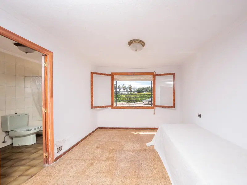 Villa with 4 bedrooms in Elche, Costa Blanca — photo 27 of 30