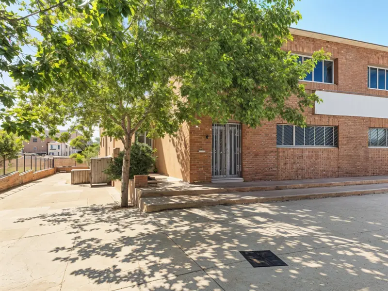 Commercial with 1 bedrooms in Almansa, Costa Blanca — photo 4 of 22