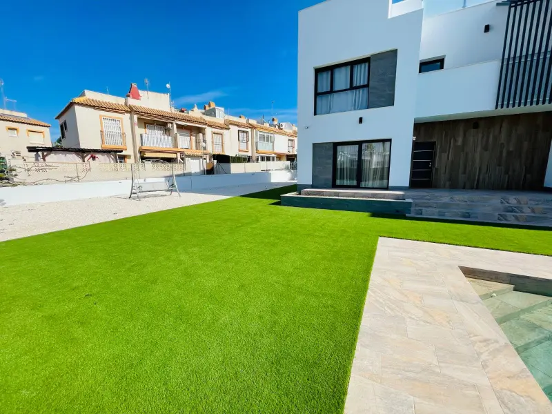 Villa mit 5 Schlafzimmern in Torrevieja, Costa Blanca — Foto 23 von 30