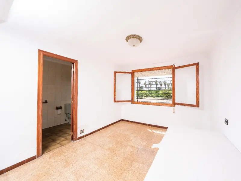 Villa with 4 bedrooms in Elche, Costa Blanca — photo 28 of 30