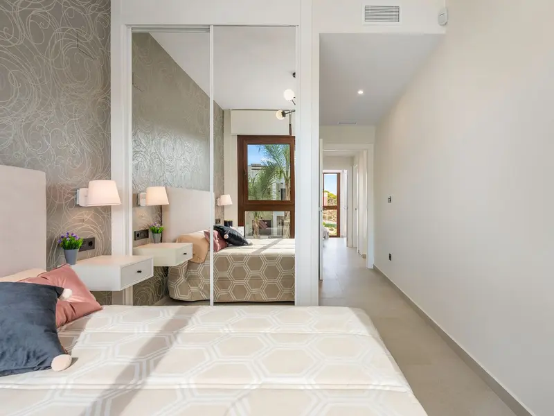 Bungalow de 2 dormitorios en Torrevieja, Costa Blanca — foto 9 de 29
