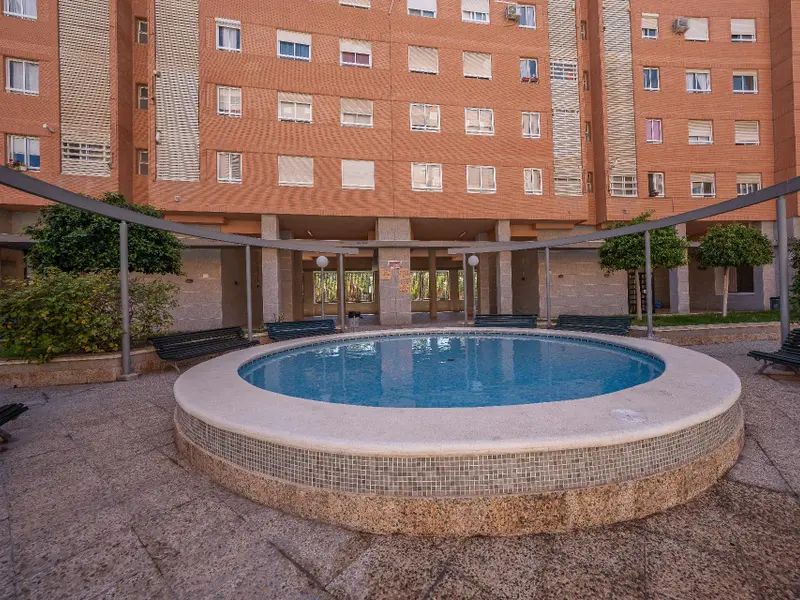Apartamento de 2 dormitorios en Alicante, Costa Blanca — foto 26 de 28