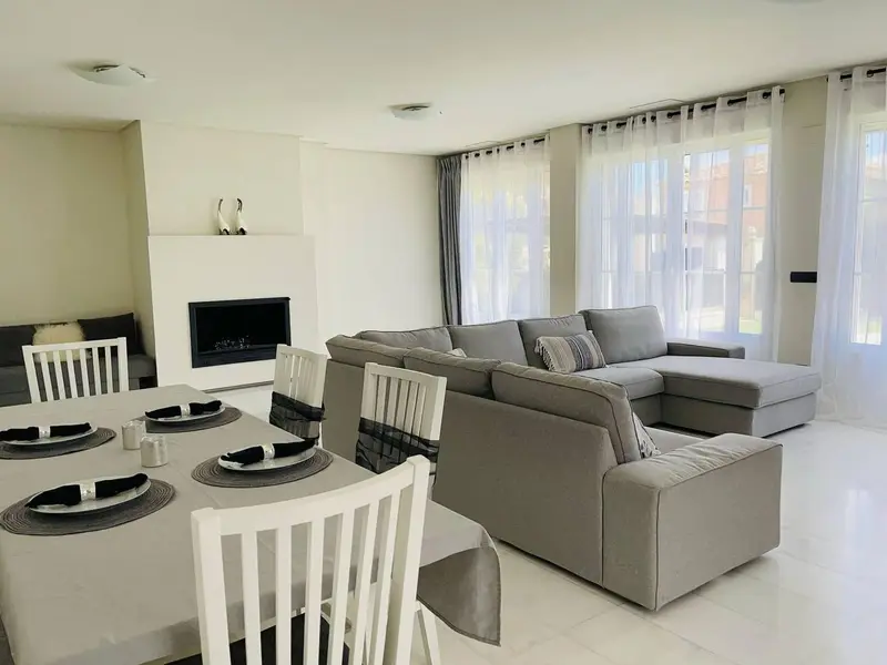 Villa de 4 dormitorios en Finestrat, Costa Blanca — foto 6 de 30