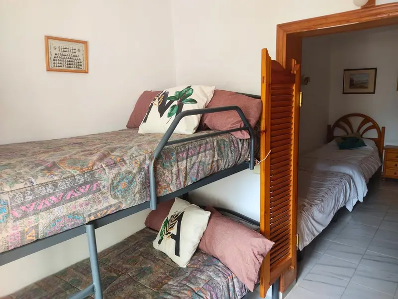 بنغالو de 3 dormitorios en Dénia, Costa Blanca — صورة 6 من 11