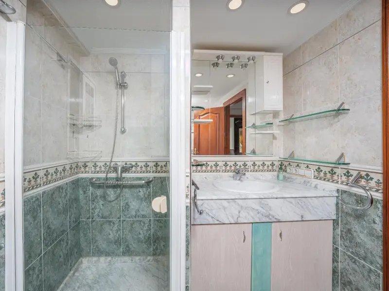 Apartamento de 2 dormitorios en Benidorm, Costa Blanca — foto 20 de 28