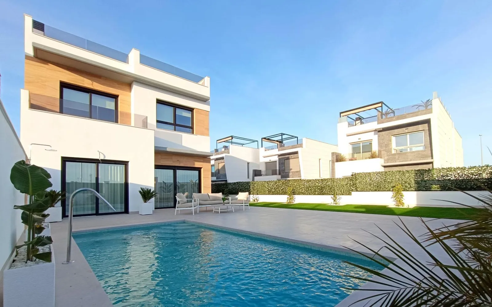 Villa mit 3 Schlafzimmern in Benijófar, Costa Blanca — Foto 1 von 28