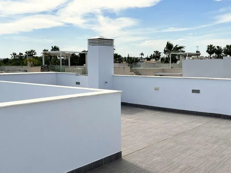 Villa de 3 dormitorios en Rojales, Costa Blanca — foto 2 de 27
