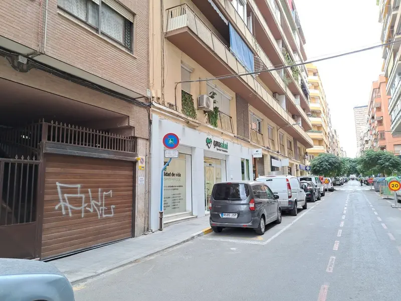 Garage in Alicante, Costa Blanca — photo 10 of 12