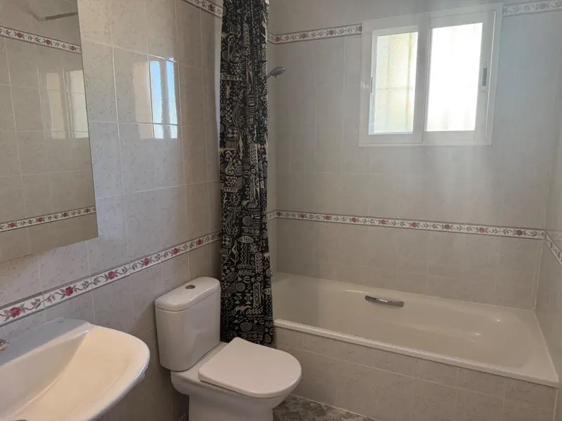 Villa de 4 dormitorios en Calpe, Costa Blanca — foto 11 de 28
