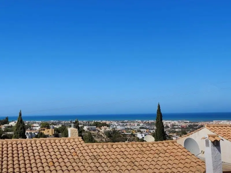 Reihenhaus mit 2 Schlafzimmern in Dénia, Costa Blanca — Foto 2 von 26