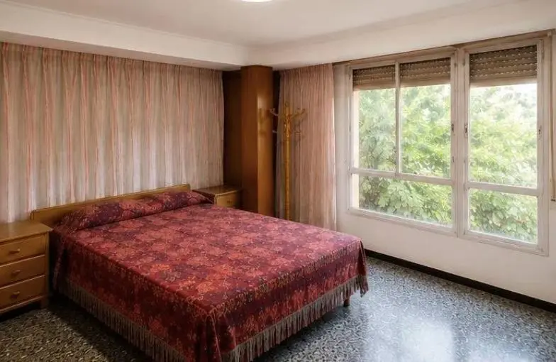 Apartamento de 10 dormitorios en Elche, Costa Blanca — foto 2 de 14