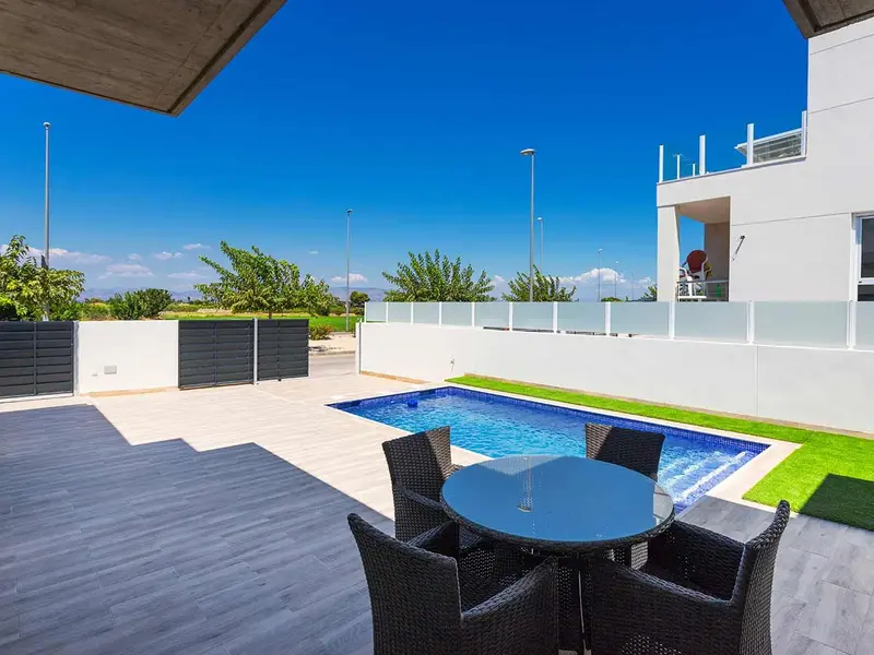 Villa de 3 dormitorios en Daya Nueva, Costa Blanca — foto 26 de 30