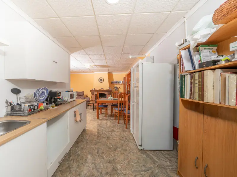 Local comercial de 4 dormitorios en Desconocido, Costa Blanca — foto 14 de 30