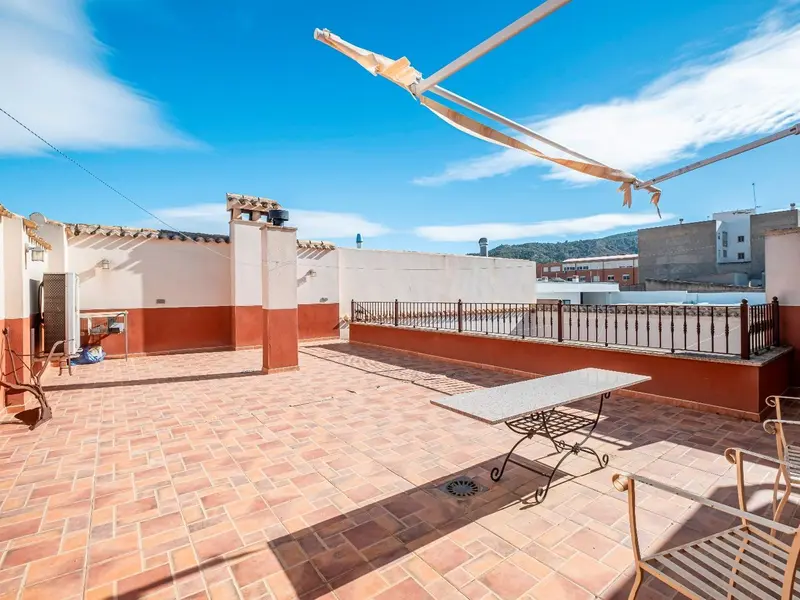 Villa de 5 dormitorios en Pinoso, Costa Blanca — foto 28 de 30