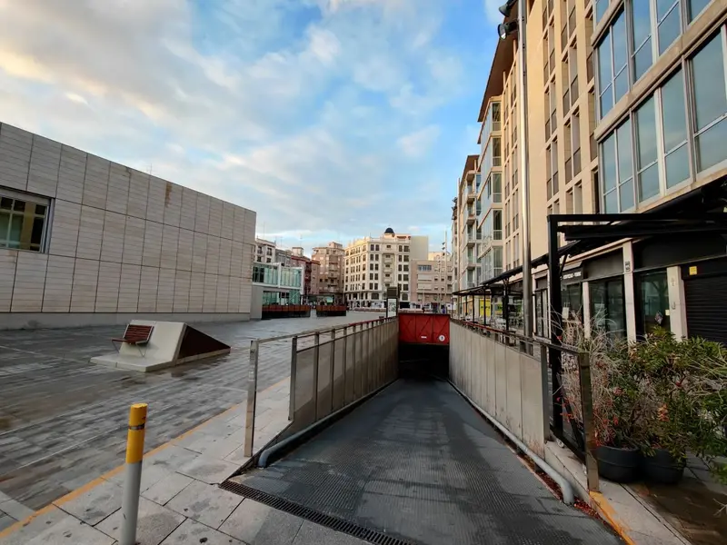 Local comercial en Elche, Costa Blanca — foto 8 de 16