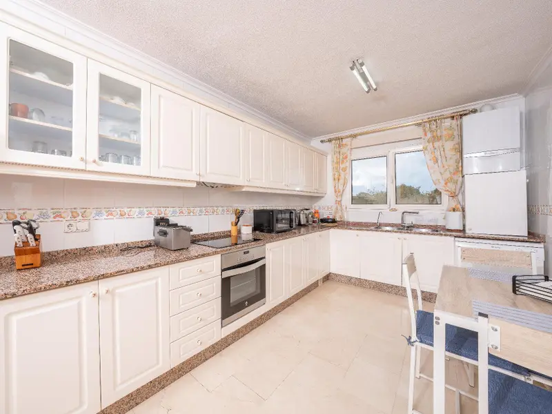 Villa de 5 dormitorios en La Nucía, Costa Blanca — foto 28 de 30