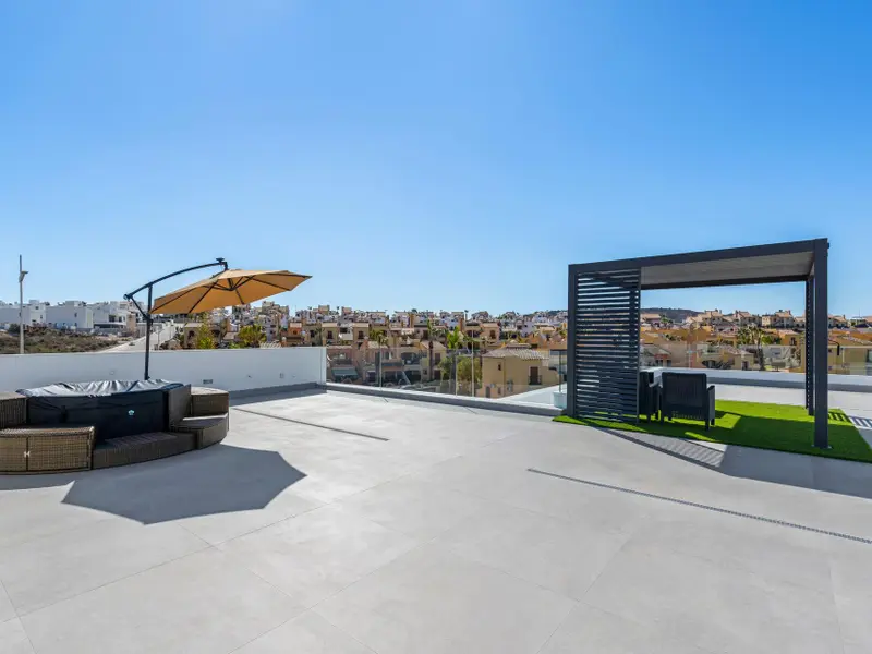 Villa de 3 dormitorios en Algorfa, Costa Blanca — foto 13 de 30