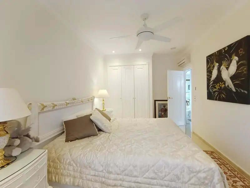 Villa with 4 bedrooms in Dénia, Costa Blanca — photo 23 of 30