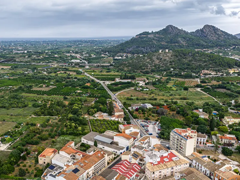 محل تجاري en Pedreguer, Costa Blanca — صورة 6 من 9