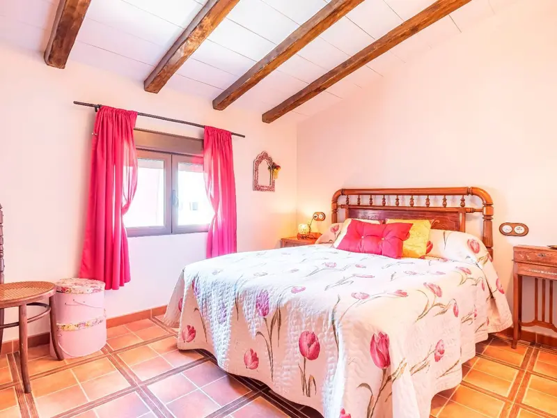 Villa de 5 dormitorios en Pinoso, Costa Blanca — foto 10 de 30
