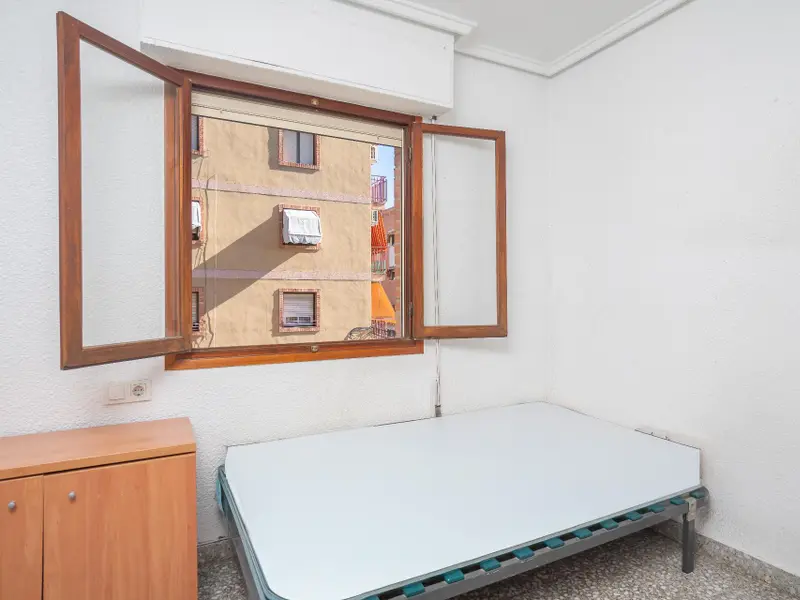 Apartment with 2 bedrooms in Elche, Costa Blanca — photo 12 of 27