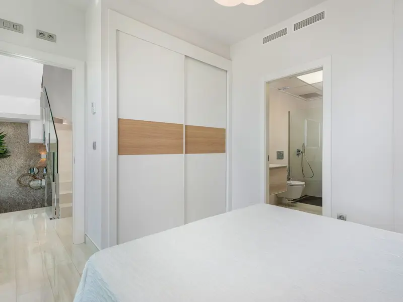 Villa de 3 dormitorios en Rojales, Costa Blanca — foto 27 de 30