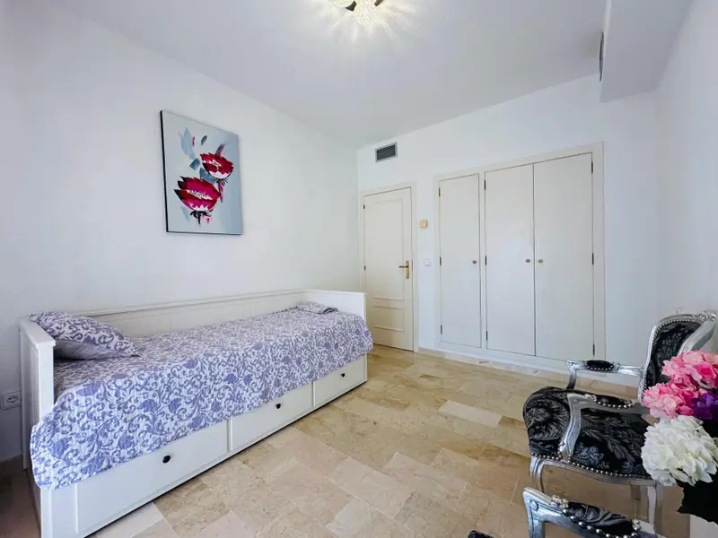 Villa de 4 dormitorios en Finestrat, Costa Blanca — foto 14 de 30