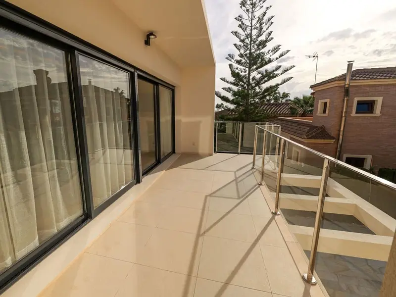 Villa mit 3 Schlafzimmern in Torrevieja, Costa Blanca — Foto 26 von 30