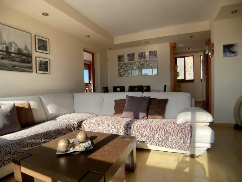 Apartment with 2 bedrooms in Benidorm, Costa Blanca — photo 2 of 19