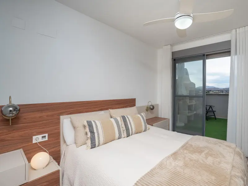 Penthouse with 3 bedrooms in Elche, Costa Blanca — photo 18 of 30