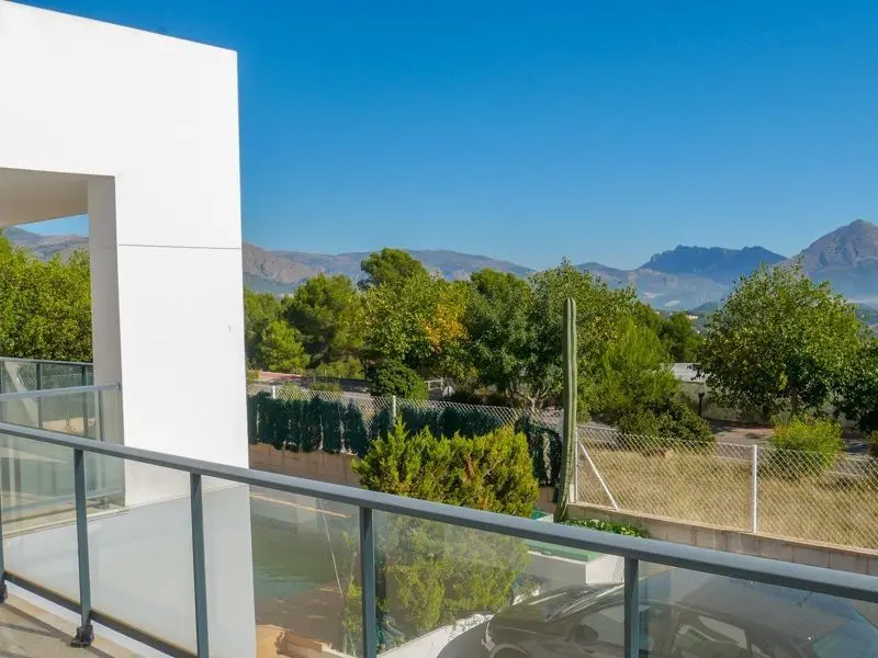 Villa de 4 dormitorios en Polop, Costa Blanca — foto 4 de 30