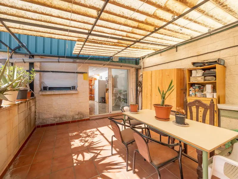 Local comercial de 4 dormitorios en Desconocido, Costa Blanca — foto 9 de 30